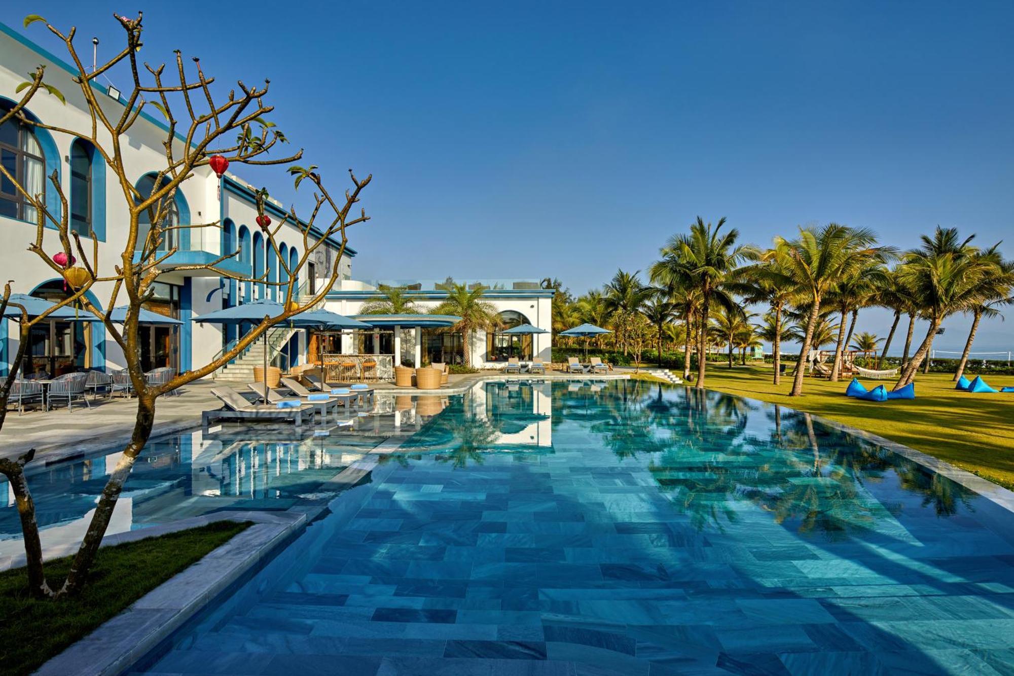 Wyndham Hoi An Royal Beachfront Resort & Villas An Ban Exterior photo