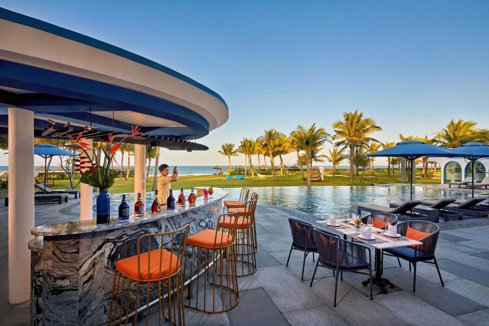 Wyndham Hoi An Royal Beachfront Resort & Villas An Ban Exterior photo