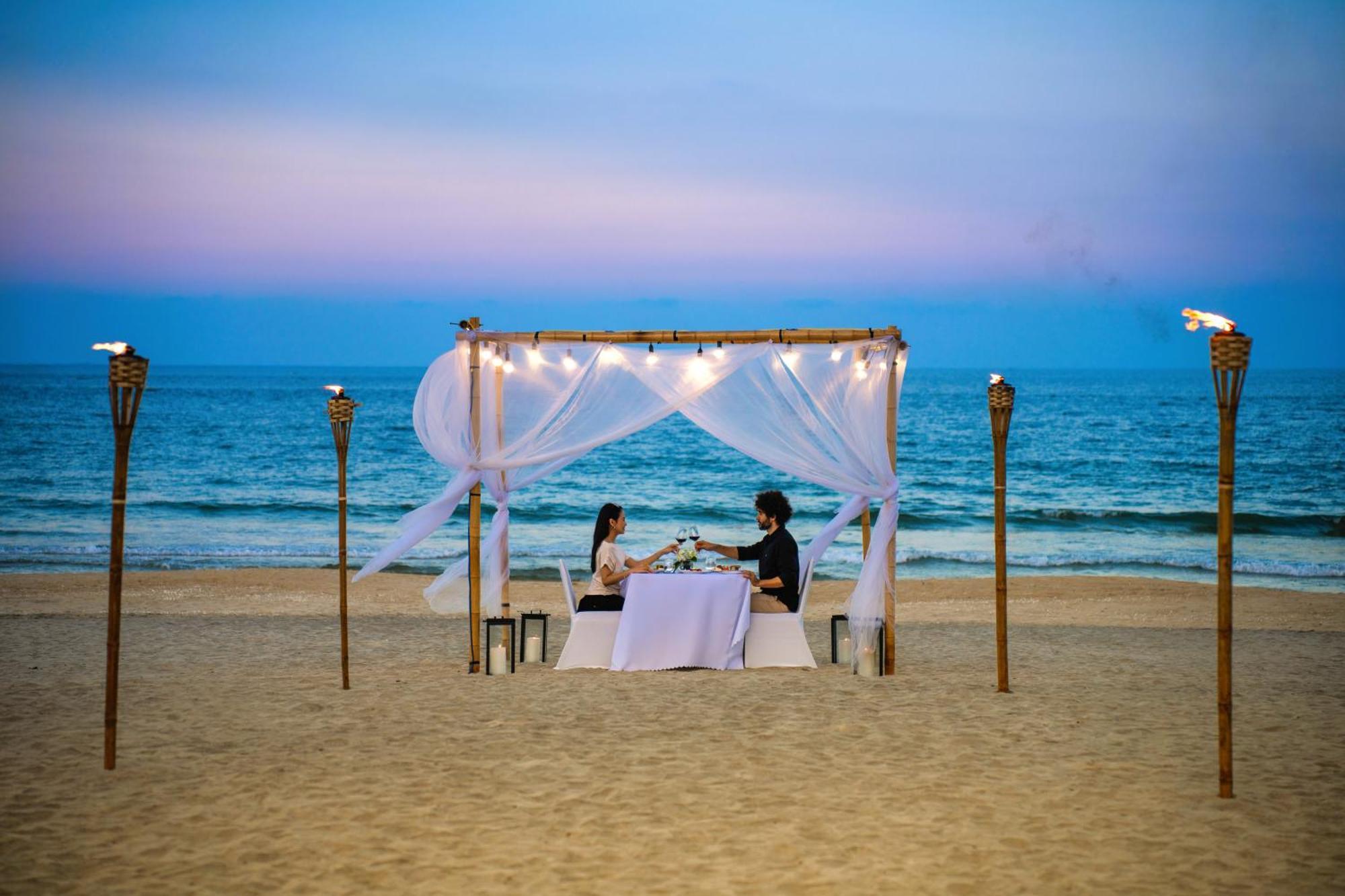 Wyndham Hoi An Royal Beachfront Resort & Villas An Ban Exterior photo