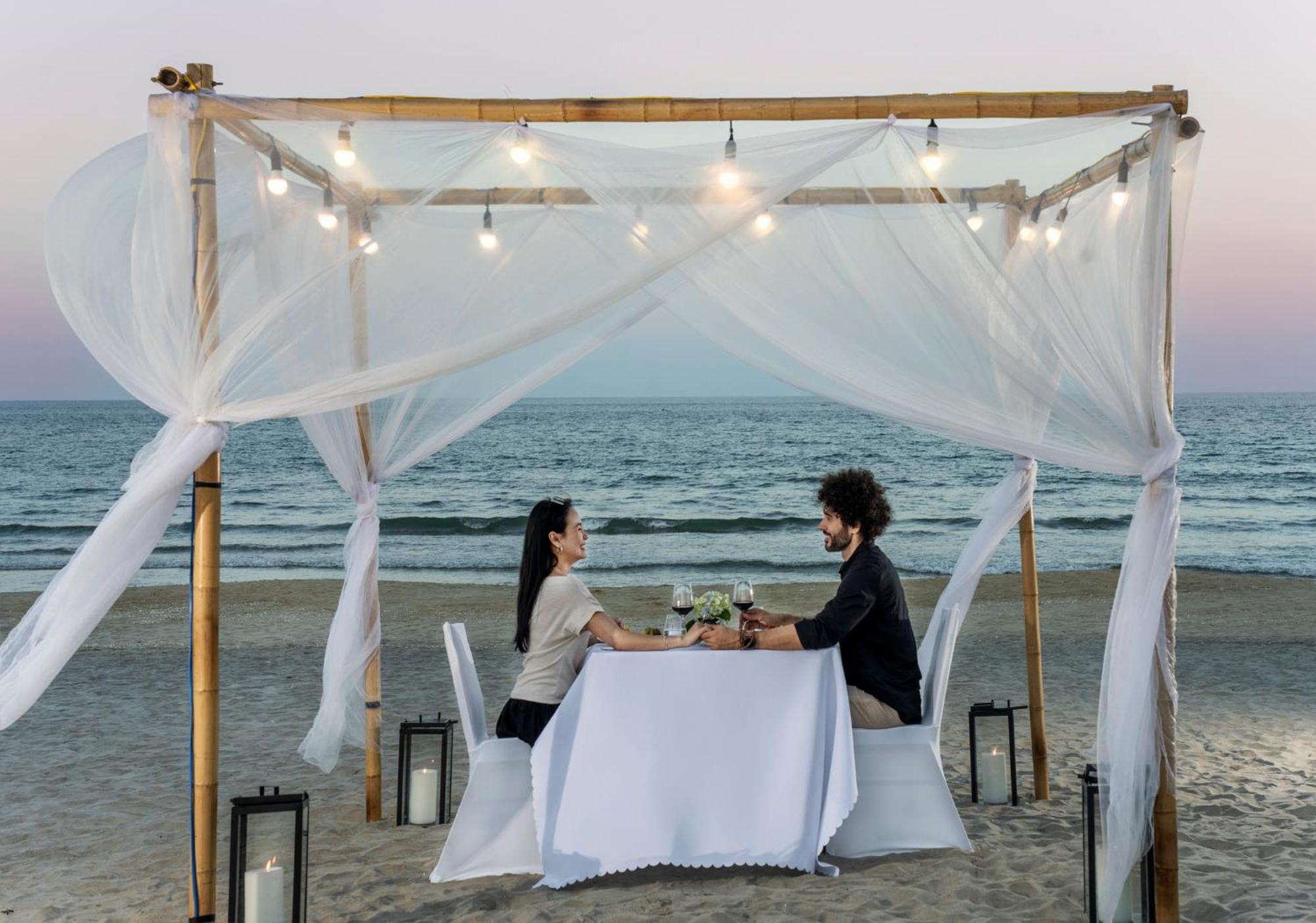 Wyndham Hoi An Royal Beachfront Resort & Villas An Ban Exterior photo