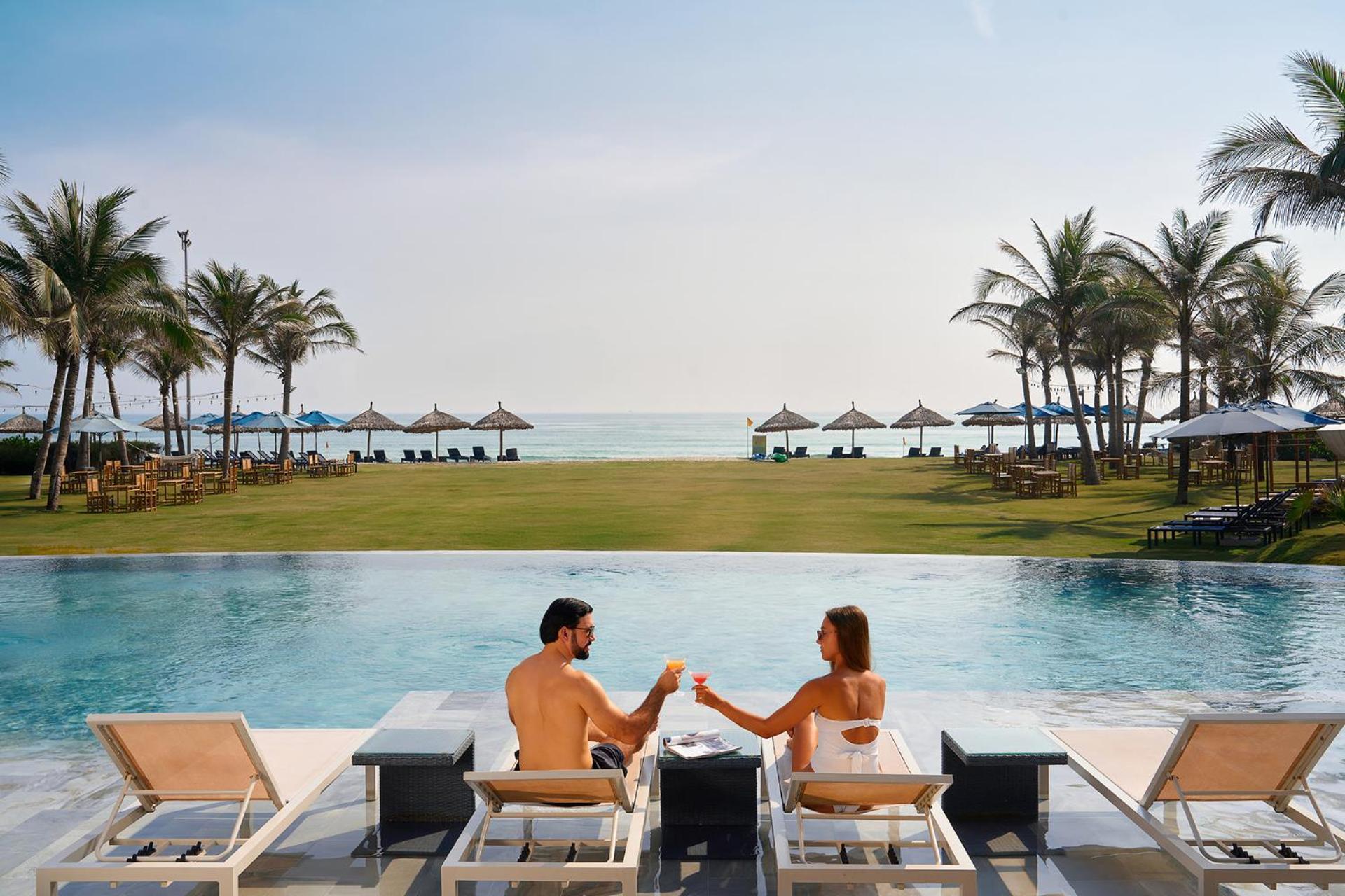 Wyndham Hoi An Royal Beachfront Resort & Villas An Ban Exterior photo
