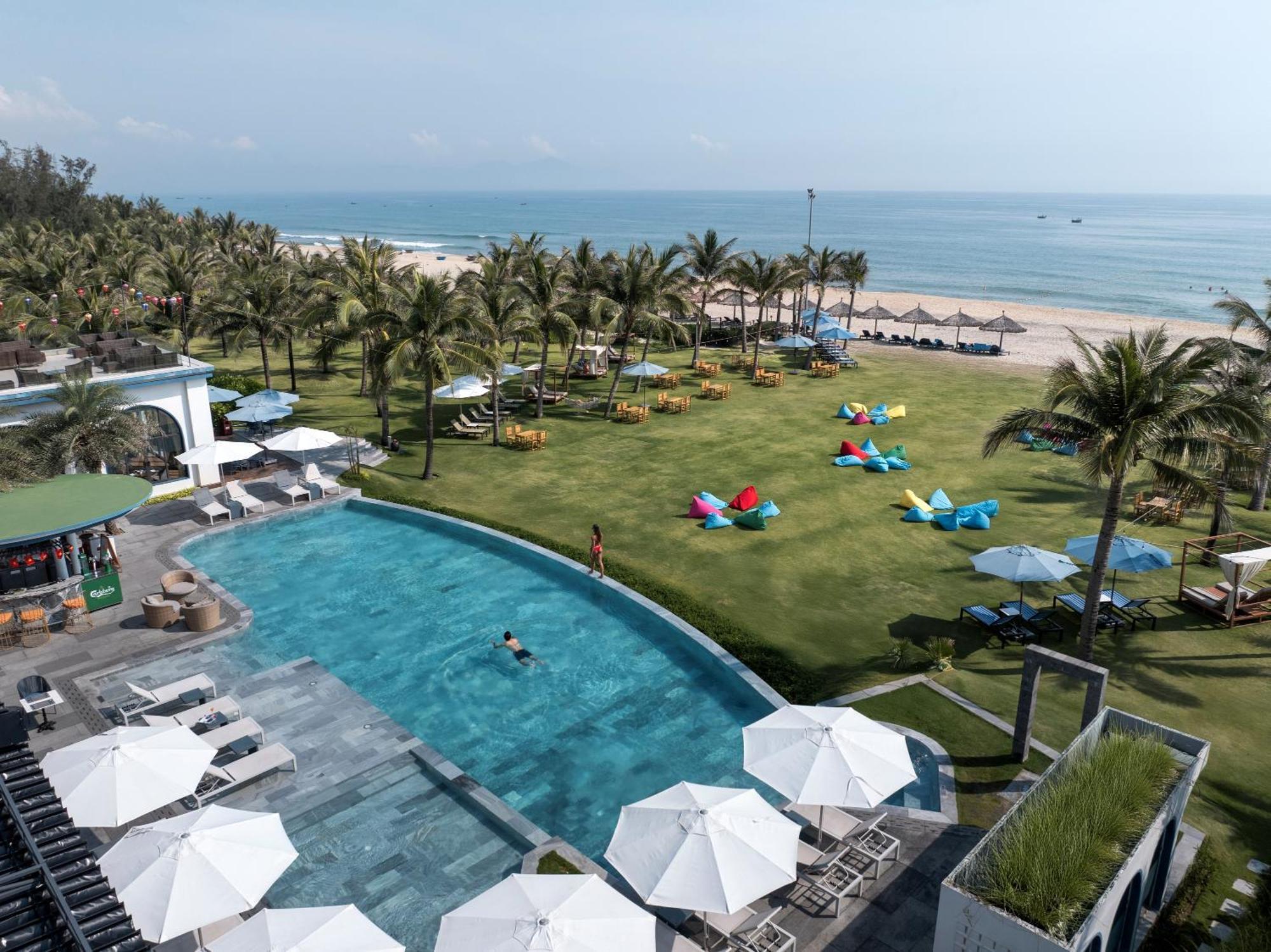 Wyndham Hoi An Royal Beachfront Resort & Villas An Ban Exterior photo